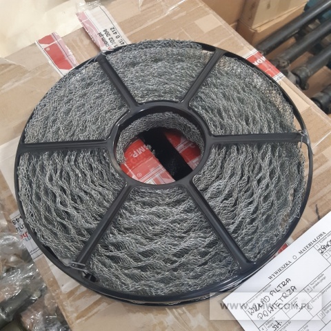 Części samochodowe - pakiet zawierający 38 poz. asort. (wg oddzielnego wykazu), w tym m.in.: filtry, szczęki hamulcowe, klocki hamulcowe itp. 